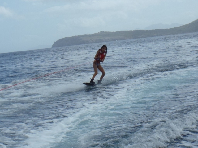 Mujer wakeboard